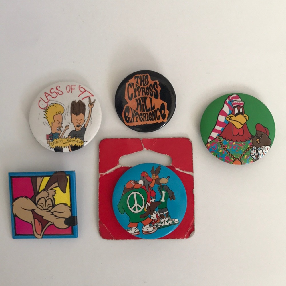 90's Vintage Bottons